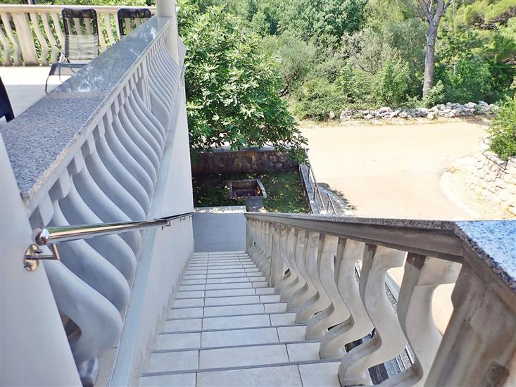 Apartment A1, for 5 persons