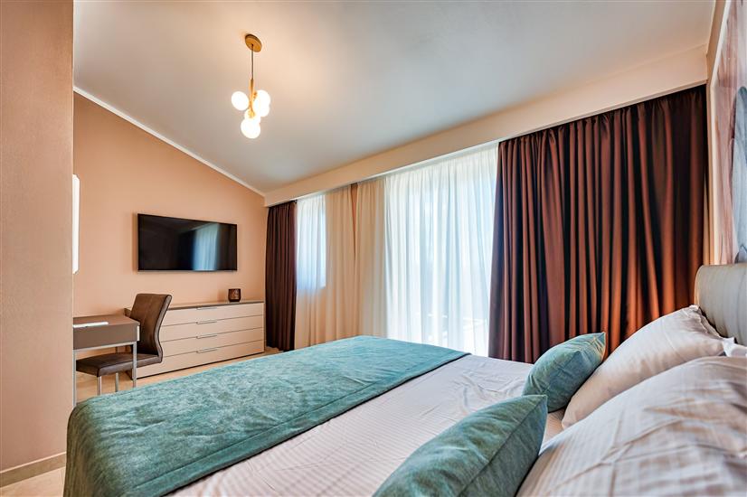 House K1, for 8 persons