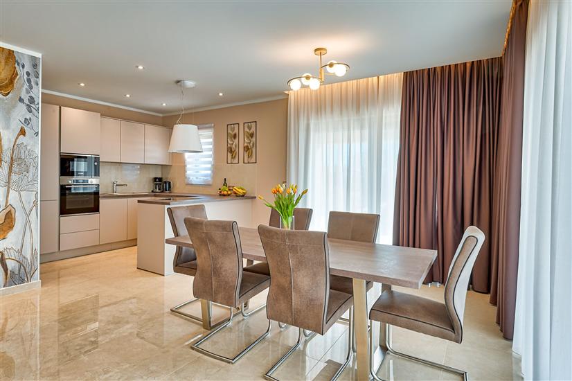 House K1, for 8 persons