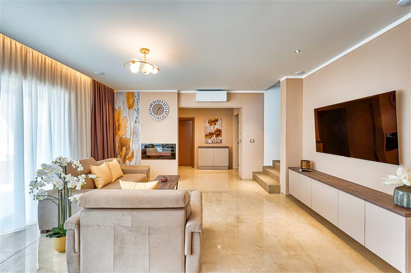 House K1, for 8 persons