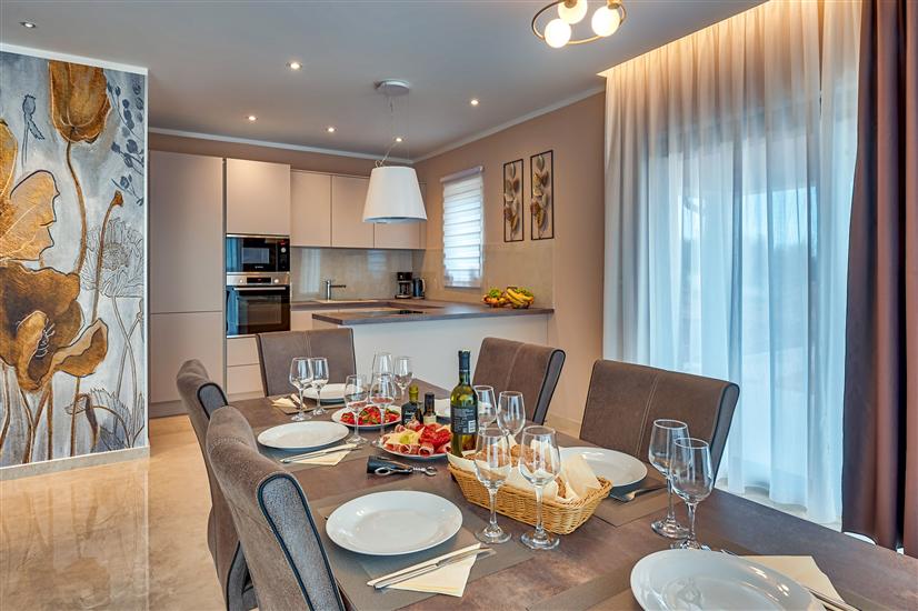 House K1, for 8 persons