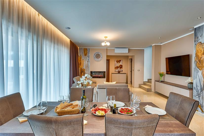 House K1, for 8 persons