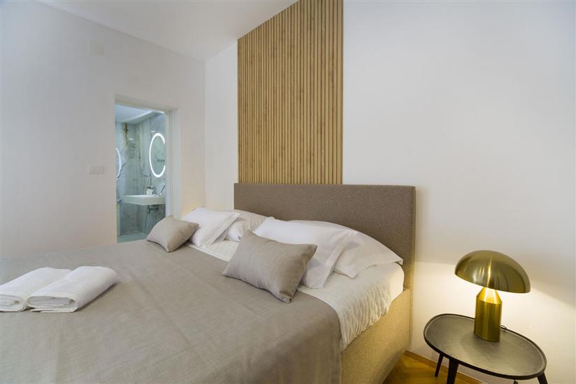 Apartment A2, for 6 persons