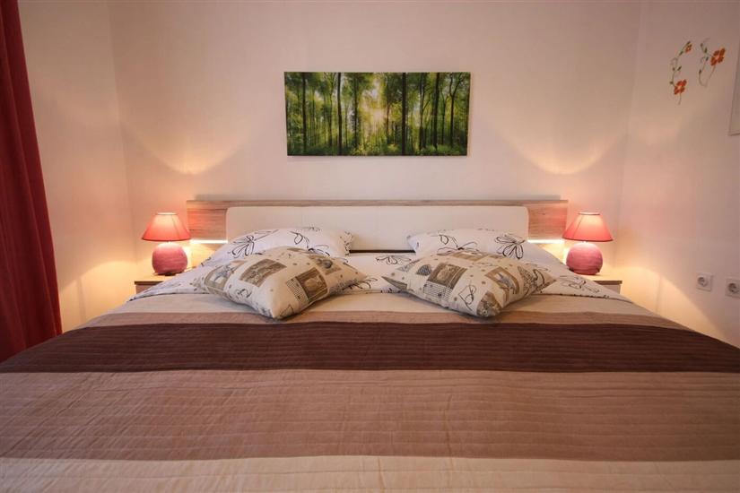 Apartment A1, for 5 persons