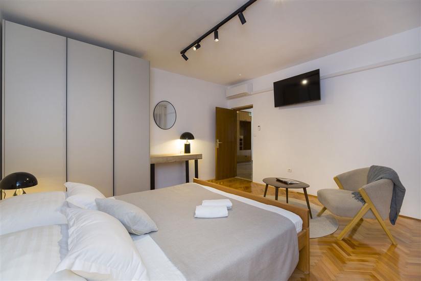 Apartment A1, for 6 persons