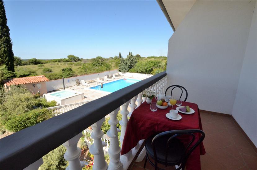 Room S1, for 2 persons