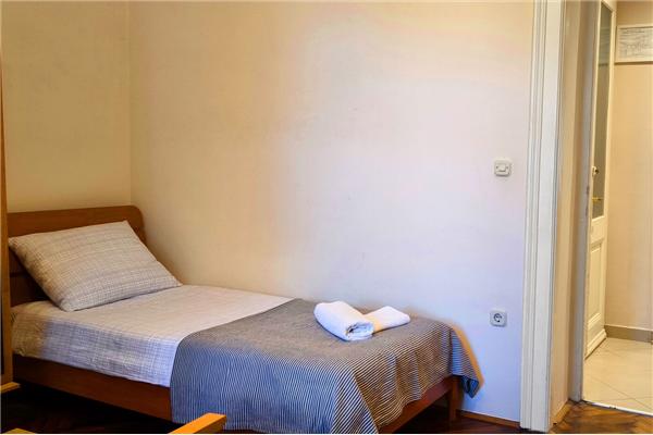 Apartment A1, for 5 persons