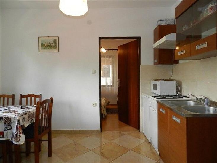 Apartment A6, for 5 persons