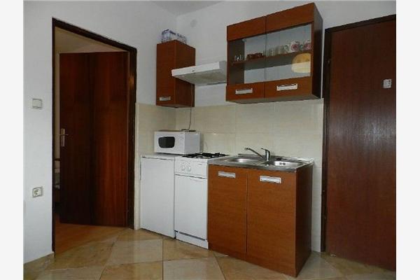 Apartment A6, for 5 persons