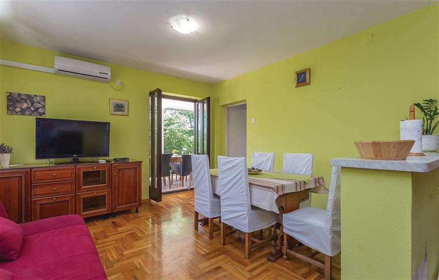 House K1, for 10 persons