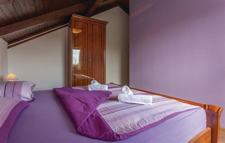 House K1, for 10 persons