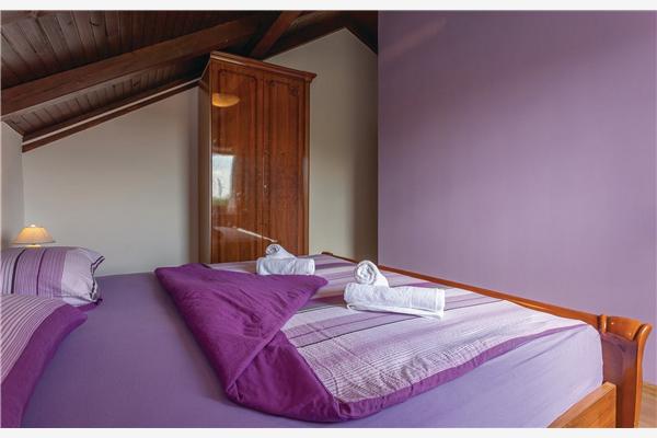 House K1, for 10 persons