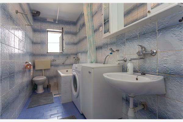 House K1, for 10 persons