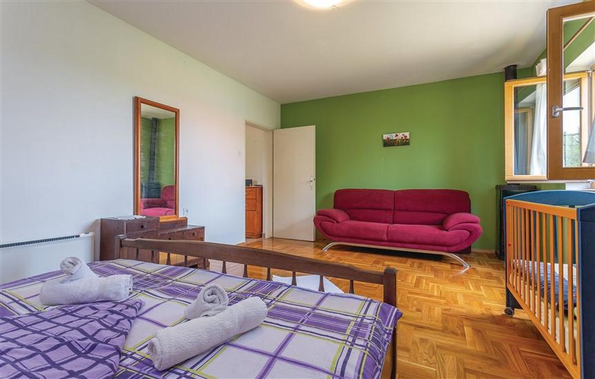 House K1, for 10 persons