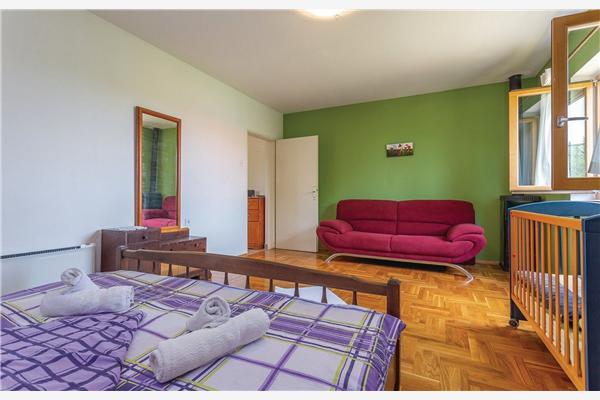 House K1, for 10 persons