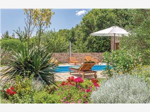 Kuća za odmor Rural Soul Oklaj, Kvadratura 140,00 m2, Smještaj s bazenom