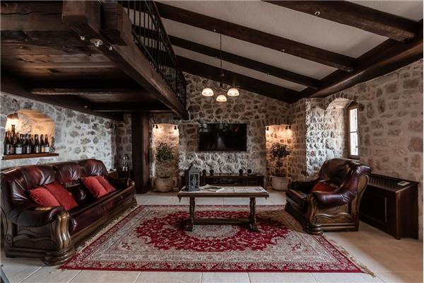 House K1, for 16 persons