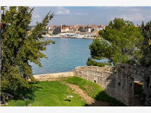 Apartment Piazzetta Premium Porec, Size 65.00 m2, Airline distance to the sea 150 m