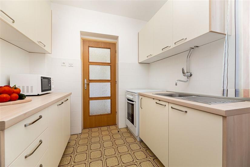 Apartment A1, for 5 persons
