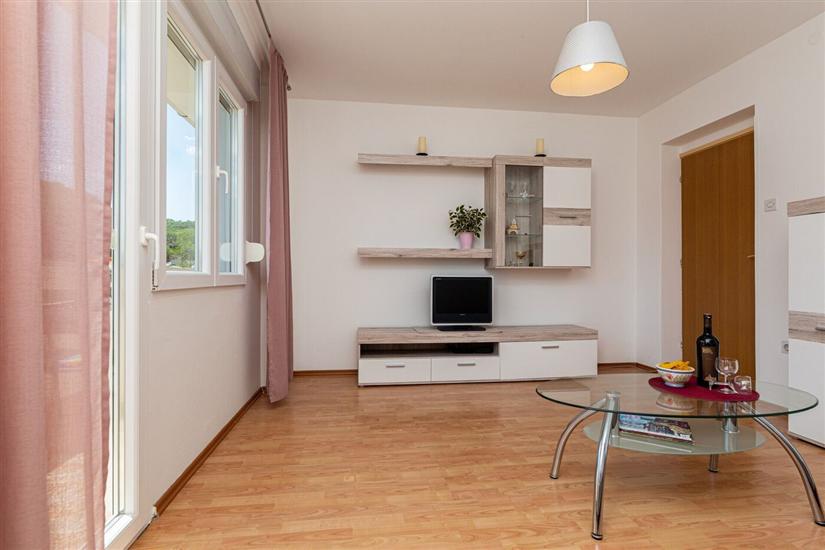 Apartment A1, for 5 persons