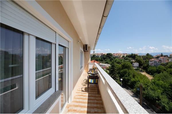 Apartment A1, for 5 persons