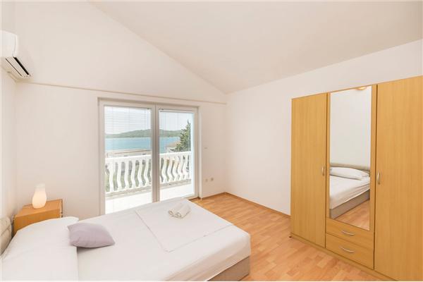 Apartment A3, for 6 persons