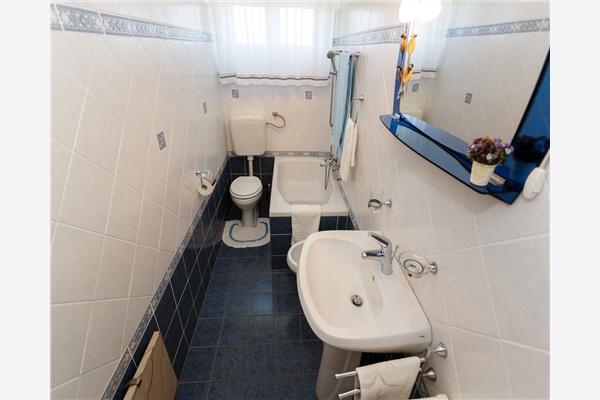 Apartment A2, for 4 persons