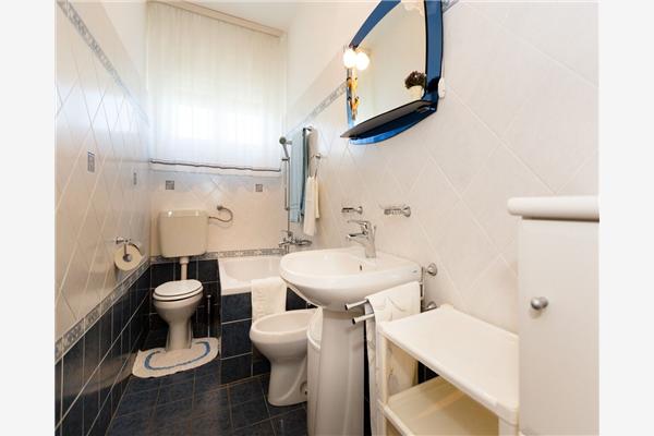 Apartment A2, for 4 persons