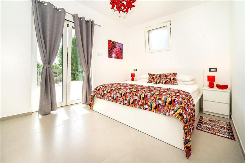 Apartment A1, for 5 persons