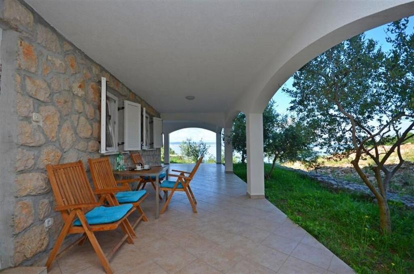 Apartment A1, for 5 persons