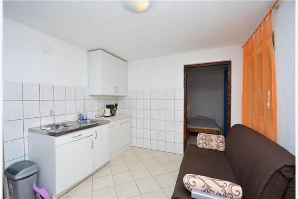 Apartment A1, for 5 persons