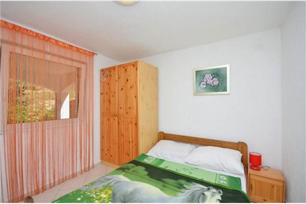 Apartment A1, for 5 persons