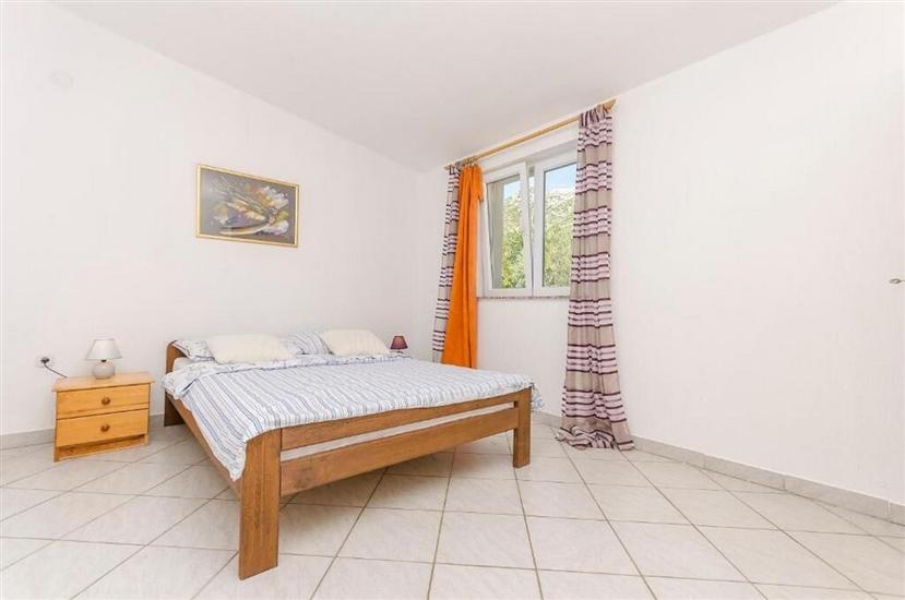 Apartment A2, for 3 persons