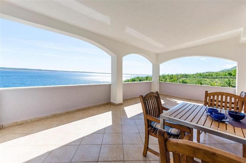 Apartment A2, for 3 persons