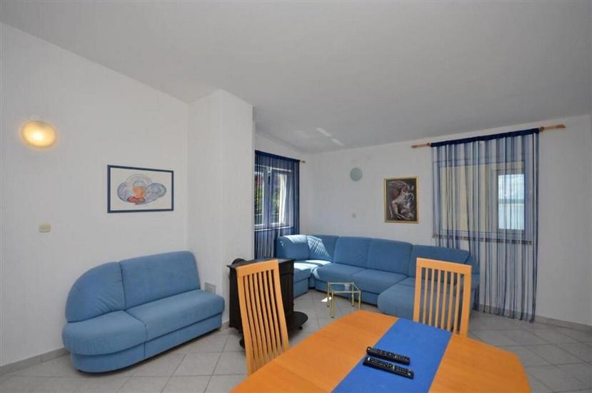 Apartment A2, for 3 persons