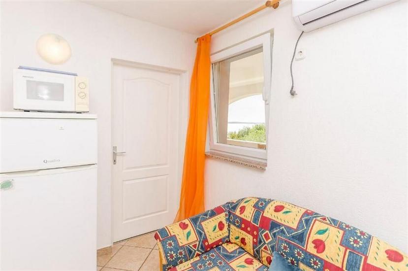 Apartment A4, for 5 persons