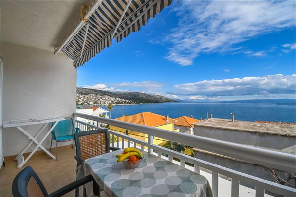 Apartment A2, for 5 persons