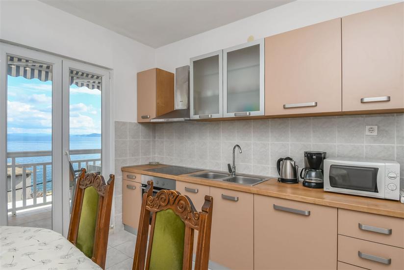 Apartment A2, for 5 persons