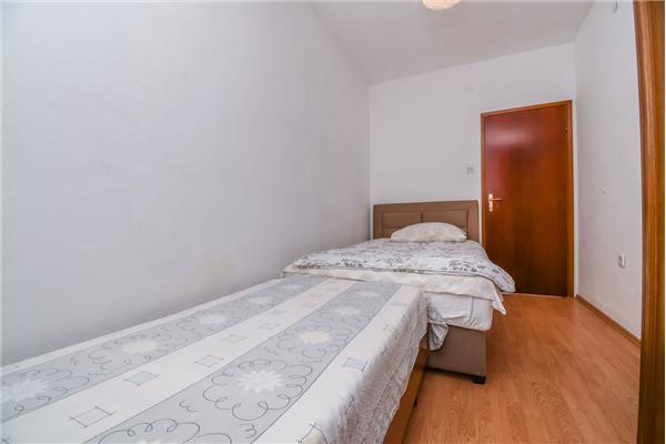 Apartment A2, for 5 persons