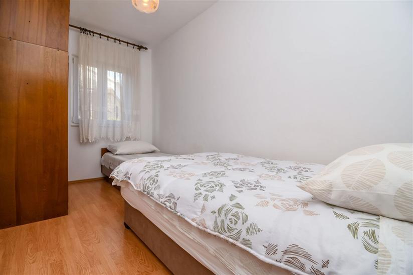 Apartment A2, for 5 persons