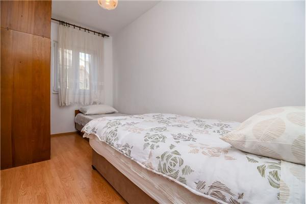 Apartment A2, for 5 persons