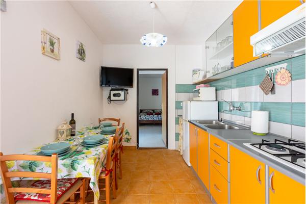 Apartment A1, for 5 persons
