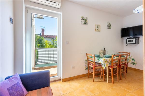 Apartment A1, for 5 persons