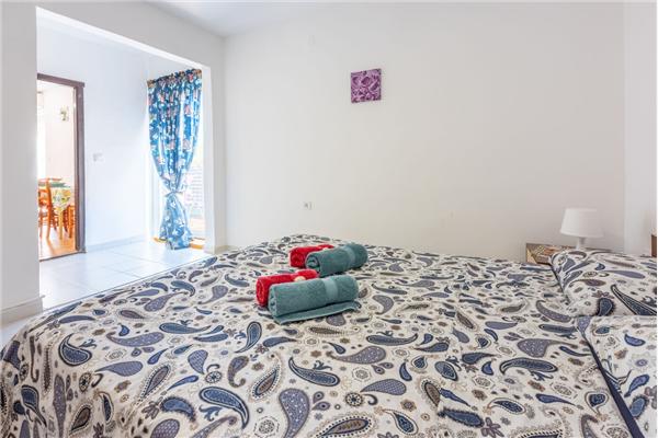 Apartment A1, for 5 persons