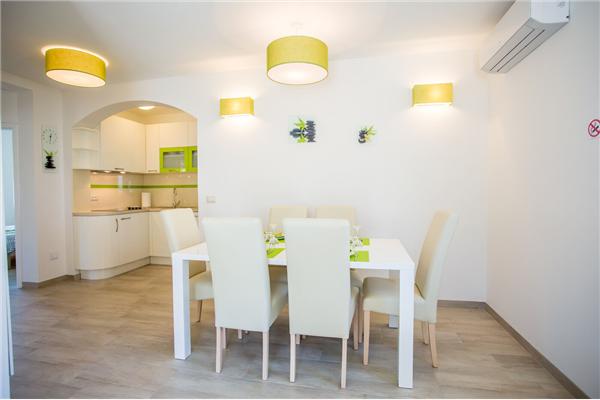 Apartment A1, for 6 persons
