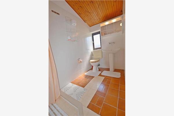 Room S5, for 2 persons