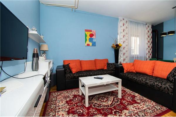 Apartment A1, for 5 persons