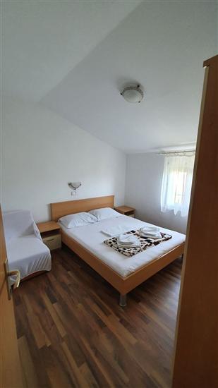 Apartment A2, for 7 persons