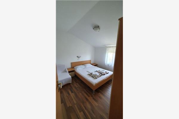 Apartment A2, for 7 persons