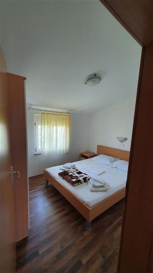 Apartment A2, for 7 persons